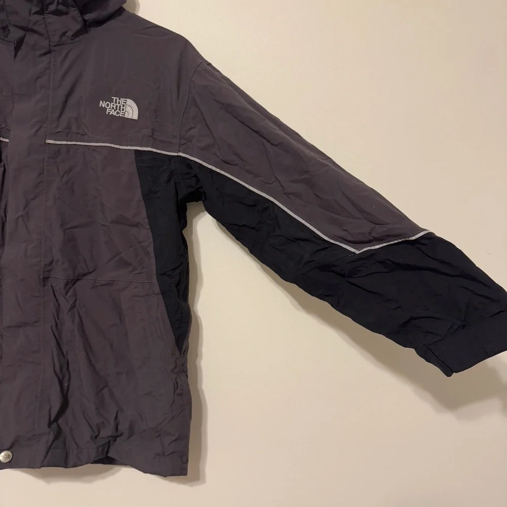 The North Face Boy’s Hyvent Jacket Size Large Gray